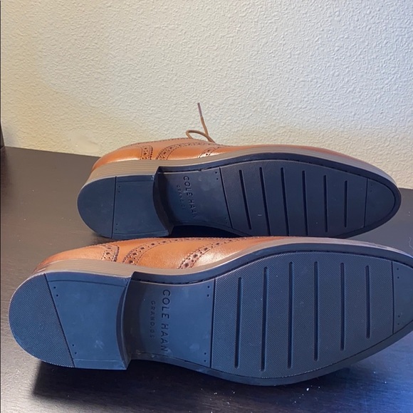 Cole Haan dress shoes - Picture 3 of 8
